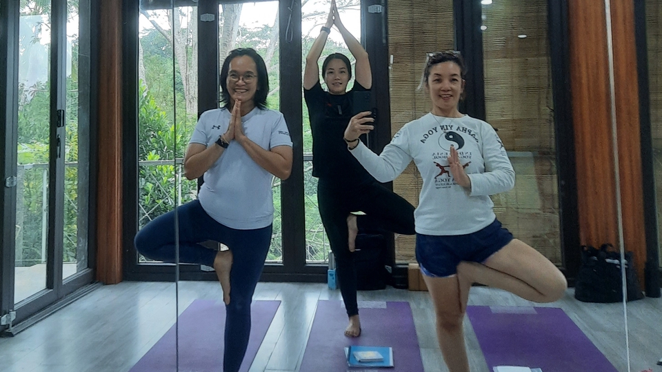 Jasa Lainnya di Gaya Hidup - Yoga for Body Mind & Soul. Stretching - Hatha - Vinyasa. Yoga pernafasan dan meditasi