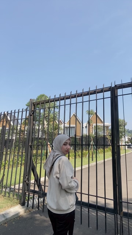 Model - Saya suka foto-foto atau video - 5