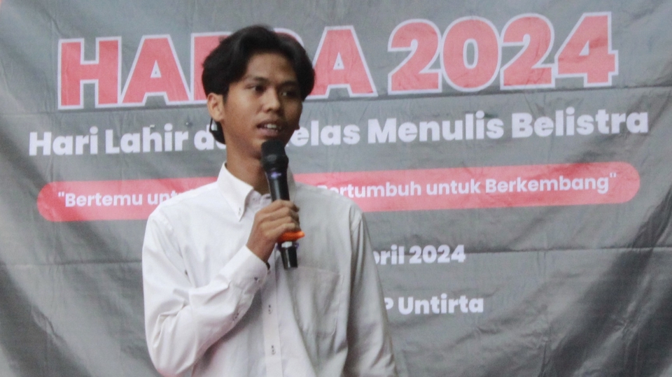 Moderator pada acara Harlah Belistra