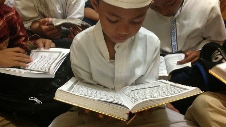 Kami menyediakan layanan private mengaji intensif untuk segala usia. Belajar Al-Qur'an dari 0.
