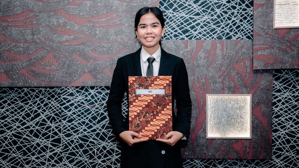 Jasa MC atau Master of Ceremony Acara Kantor, Ulang Tahun maupun Pernikahan - Jasa MC Wisuda, Seminar, & Event Formal