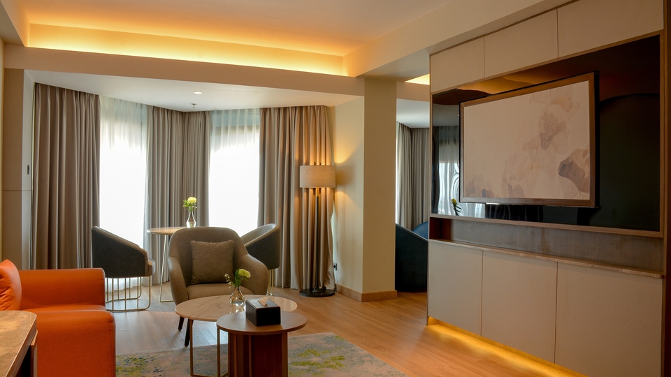 Foto ini diambil di Hotel Bidakara, Jakarta, dengan suasana elegan dan profesional