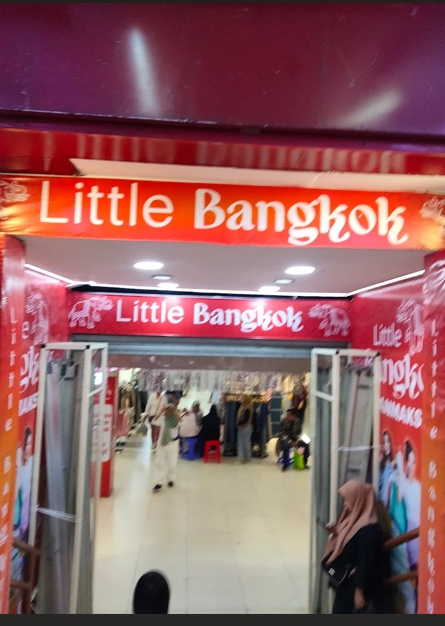 Digital Marketing - Fashion Brand Specialist - 3