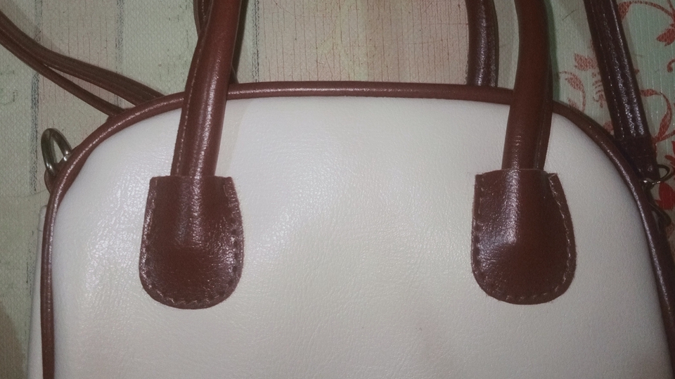 tas yg sangat cantikk dan warna nya sangat bagus