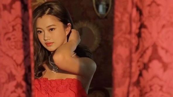 Jasa Model Foto Profesional untuk Promosi Produk Anda - Model photoshoot and model video