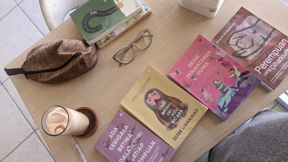 Buku pengembangan diri untuk perempuan