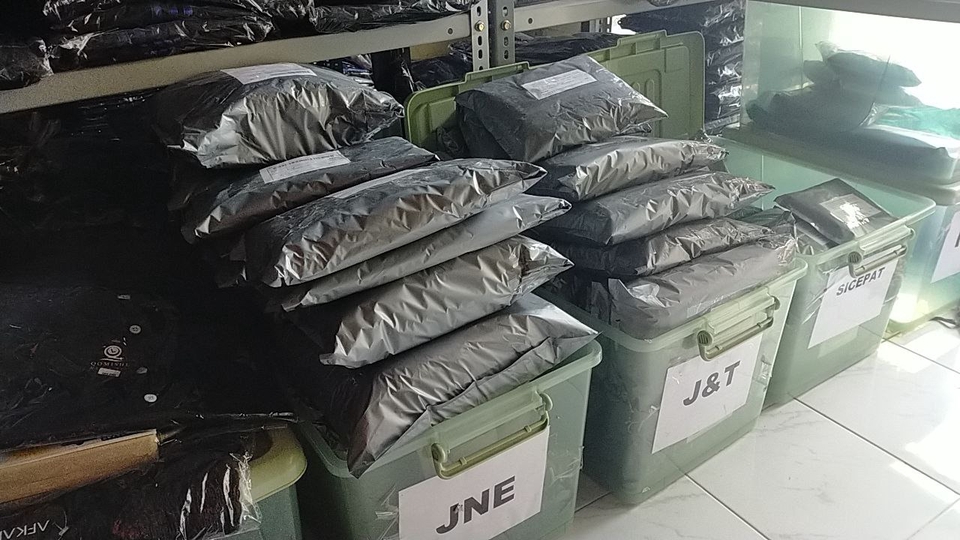 Jasa Pembayaran Online Paypal dan Kartu Kredit - Picking dan Packing