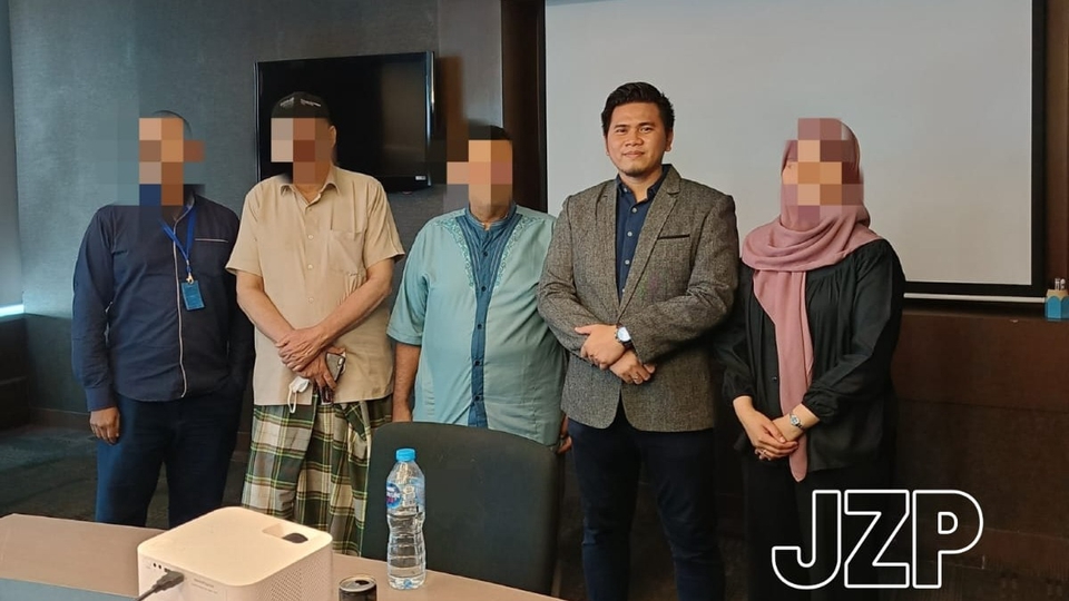 Hukum - GUGATAN PERCERAIAN, ITSBAT NIKAH, PERJANJIAN PERKAWINAN - 12