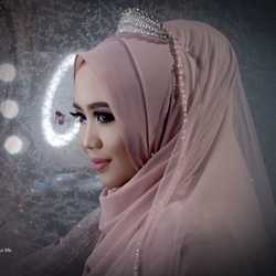 Ike Auliana