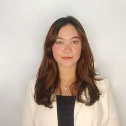 Stela Wibowo