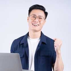 Anam Graphic Designer