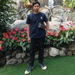 RIZAL QOMARUZ ZAMAN S.Ars.