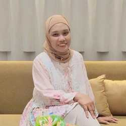 Linsie_ana