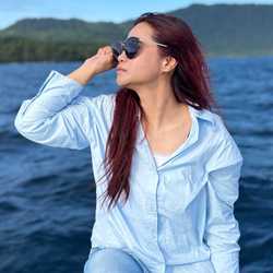 Selly Novita